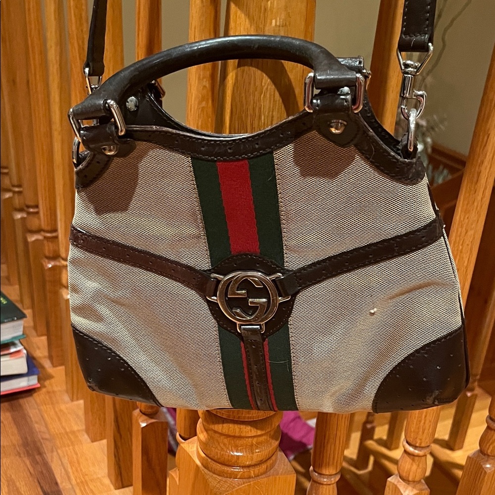 Gucci Beige and Black Shoulder Bag with Red and Green Stripes